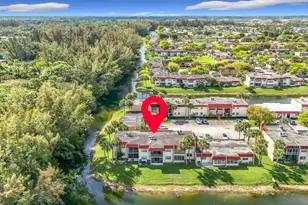 235 Lake Dora Dr, West Palm Beach, FL 33411 - Photo 3