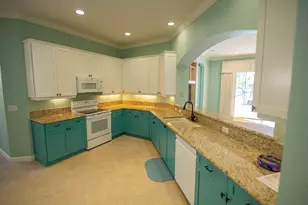 385 NW Sheffield Cir, Port Saint Lucie, FL 34983 - Photo 7