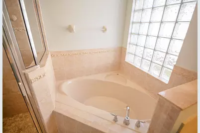 385 NW Sheffield Circle, Port Saint Lucie, FL 34983 - Photo 17