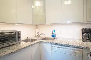 240 Windsor K, West Palm Beach, FL 33417 - Photo 7