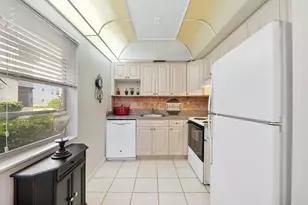 157 Flanders D, Delray Beach, FL 33484 - Photo 13