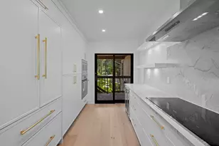 13224 Polo Club Rd Rd, Wellington, FL 33414 - Photo 11