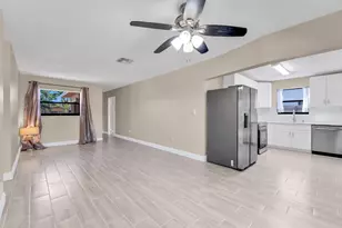 4701 NW 11th Ct, Lauderhill, FL 33313 - Photo 5