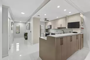 8450 Casa Del Lago, Boca Raton, FL 33433 - Photo 3