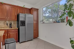 2850 S Oasis Dr, Boynton Beach, FL 33426 - Photo 25