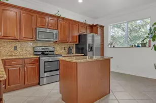 2850 S Oasis Dr, Boynton Beach, FL 33426 - Photo 15