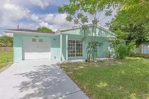 1010 SE Euclid Ln, Port Saint Lucie, FL 34983 - Photo 1