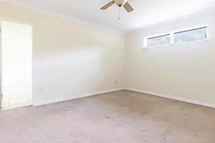 1010 SE Euclid Ln, Port Saint Lucie, FL 34983 - Photo 11