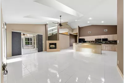 8776 Man O War Road, Palm Beach Gardens, FL 33418 - Photo 13