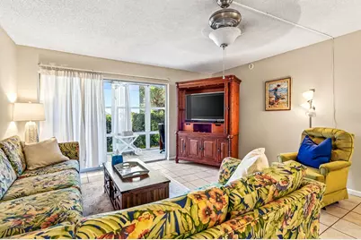 1901 Indian River Boulevard #E105, Vero Beach, FL 32960 - Photo 3