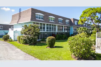 1901 Indian River Boulevard #E105, Vero Beach, FL 32960 - Photo 1