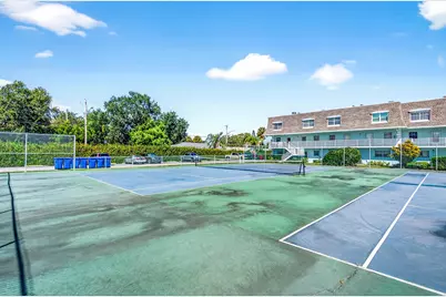 1901 Indian River Boulevard #E105, Vero Beach, FL 32960 - Photo 35