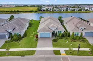 10033 Regency Wy, Palm Beach Gardens, FL 33412 - Photo 3