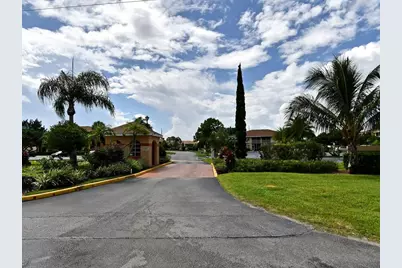 1548 SE Royal Green Circle #M108, Port Saint Lucie, FL 34952 - Photo 23