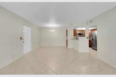 1548 SE Royal Green Circle #M108, Port Saint Lucie, FL 34952 - Photo 5