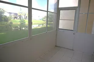 198 Lake Evelyn Dr, West Palm Beach, FL 33411 - Photo 25