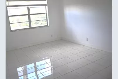 198 Lake Evelyn Drive, Royal Palm Beach, FL 33411 - Photo 11