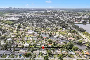 2000 NW 38th St, Oakland Park, FL 33305 - Photo 23