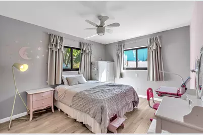 2000 NW 38th Street, Fort Lauderdale, FL 33305 - Photo 15