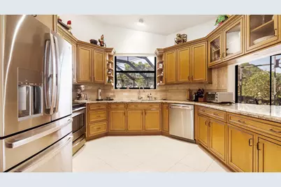 10767 Boca Woods Lane, Boca Raton, FL 33428 - Photo 19