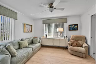 13791 Flora Pl, Delray Beach, FL 33484 - Photo 17