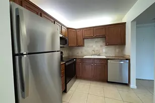 9355 SW 8th St, Boca Raton, FL 33428 - Photo 7