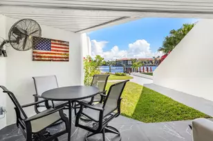 931 Palm Trail, Delray Beach, FL 33483 - Photo 23