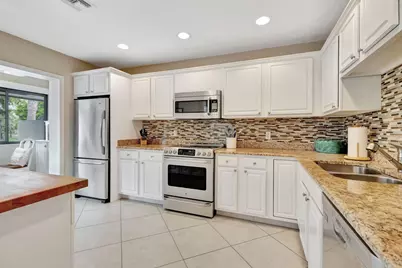 3839 Quail Ridge Drive N, Boynton Beach, FL 33436 - Photo 9
