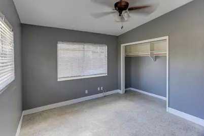 328 E Jasmine Drive, West Palm Beach, FL 33403 - Photo 19