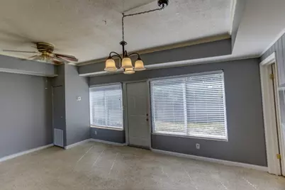 328 E Jasmine Drive, West Palm Beach, FL 33403 - Photo 11