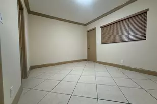 744 NE 14th Ave, Fort Lauderdale, FL 33304 - Photo 9