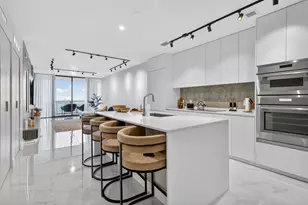 700 NE 24th St, Miami, FL 33137 - Photo 1