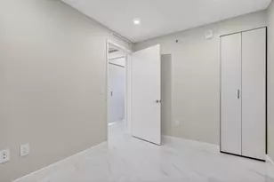 700 NE 24th St, Miami, FL 33137 - Photo 23