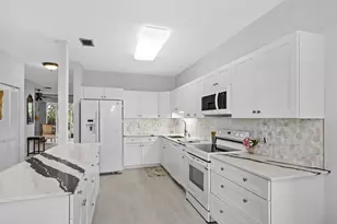 6809 Via Regina, Boca Raton, FL 33433 - Photo 7