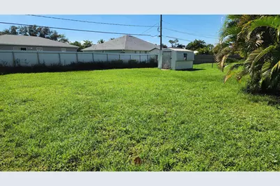 566 NW Marion Avenue, Port Saint Lucie, FL 34983 - Photo 13