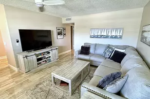359 Oakridge T, Deerfield Beach, FL 33442 - Photo 7