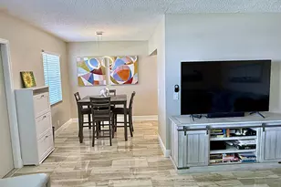 359 Oakridge T, Deerfield Beach, FL 33442 - Photo 11