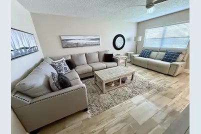 359 Oakridge T, Deerfield Beach, FL 33442 - Photo 5