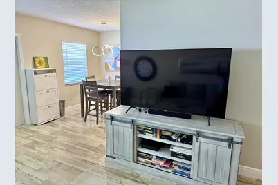 359 Oakridge T, Deerfield Beach, FL 33442 - Photo 9