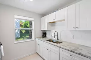 670 Hernando St, Fort Pierce, FL 34949 - Photo 5