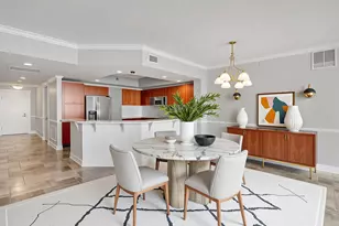 2650 Lake Shore Dr, Riviera Beach, FL 33404 - Photo 13