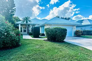 438 SW Fairway Vista, Port Saint Lucie, FL 34986 - Photo 3