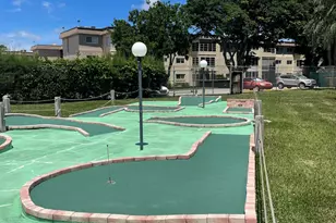 701 Lori Dr, Palm Springs, FL 33461 - Photo 23