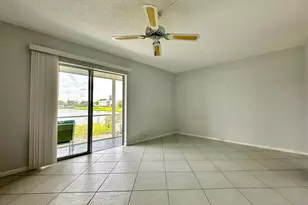 359 Chatham R, West Palm Beach, FL 33417 - Photo 7