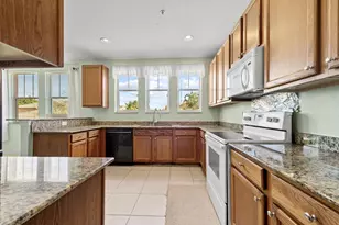 500 Pacific Grove Dr, West Palm Beach, FL 33401 - Photo 15