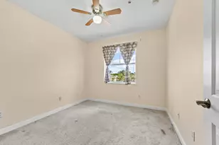 500 Pacific Grove Dr, West Palm Beach, FL 33401 - Photo 23