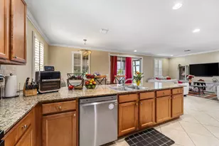 1003 NW Leonardo Cir, Port Saint Lucie, FL 34986 - Photo 11