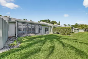 20 Camden Ln, Boynton Beach, FL 33426 - Photo 9
