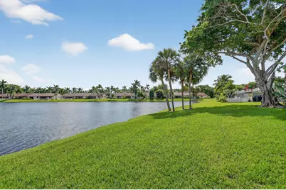 20 Camden Lane, Boynton Beach, FL 33426 - Photo 13
