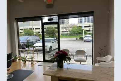 1657 Forum Place, West Palm Beach, FL 33401 - Photo 3